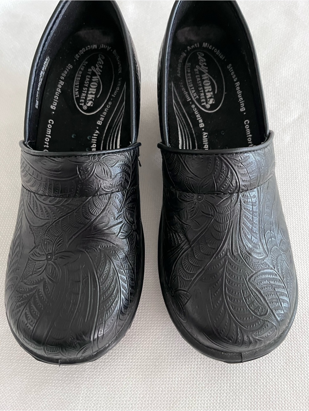 Easy Works by Easy Street Black Embossed  Slip Resistant Shoes Size 8